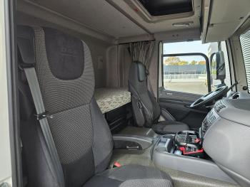 CF 330 6x2 / PALFINGER CRANE / KRAN / CURTAIN